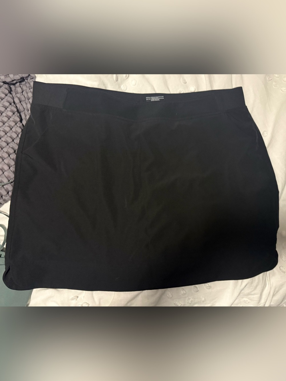 32 cool Women's Black Athletic Skort